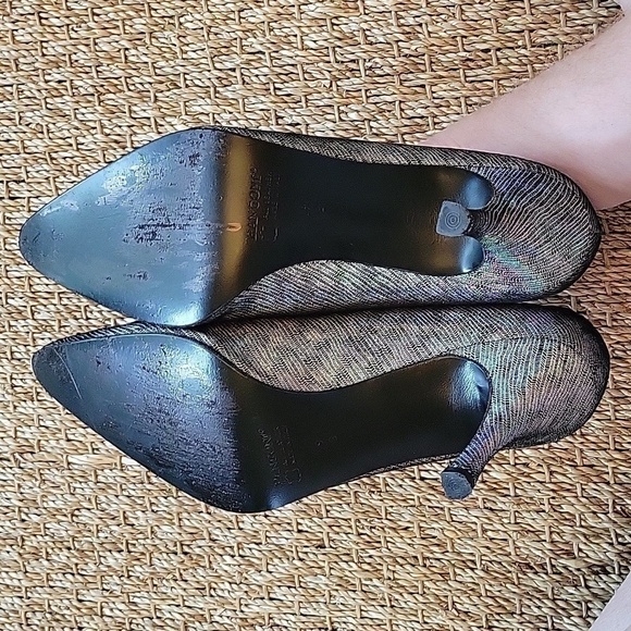 RANGONI FIRENZE rainbow metalic all leather heel.  Pointed toe.  Size is 9. - Picture 8 of 12